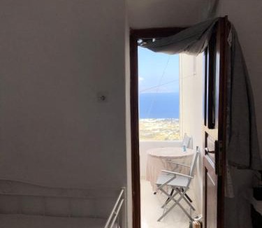 Pyrgos House | Palaia katoikia Amazing View Pyrgos Santorini