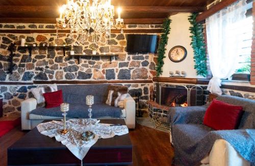 Aghios Athanasios Apartment | Palaios Agios Athanasios Luxury Μaisonette