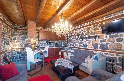 Aghios Athanasios Apartment | Palaios Agios Athanasios Luxury Μaisonette