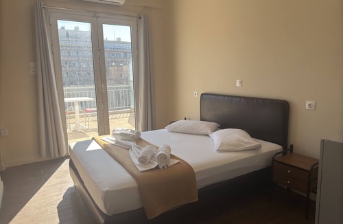Omonia Hostel | Paloma