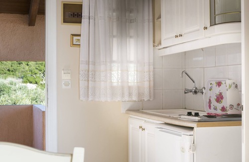 Argostoli Town Apartment | Panorama Fanari Studios & Apartments