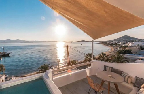 Agia Anna Apartment | Panoramic Sea View & Private Hot Tub - Top Floor Triton