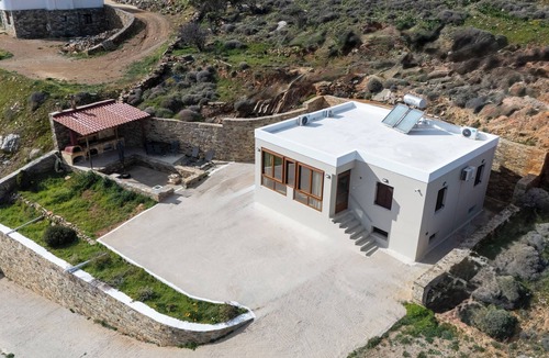 Syros Villa | Panoramic Sea View Villa in Ermoupoli Modern 2BD with Outdoor BBQ & Terrace