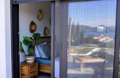 Paleros Villa | Panoramic view, private pool stylish three bedroom villa
