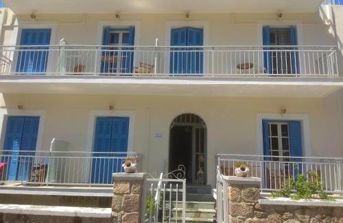 Poros Apartment | Panos Studios