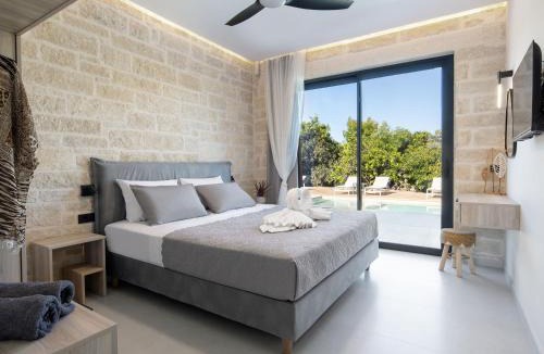 Agia Villa | PanStel - Villa Solene with private pool