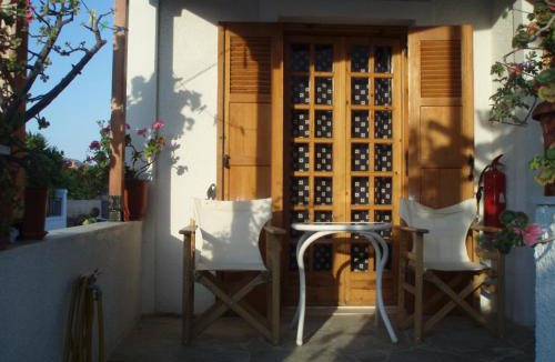 Aegina Town House | Pantazis Studios