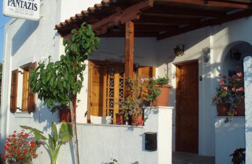 Aegina Town House | Pantazis Studios