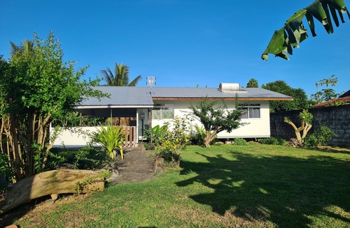 Papara House | "Papara - Taharuʻu Beach 2BR House - Surf & Family - garden & secure garage