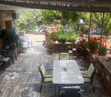 Kardamyli Apartment | Paradeisos