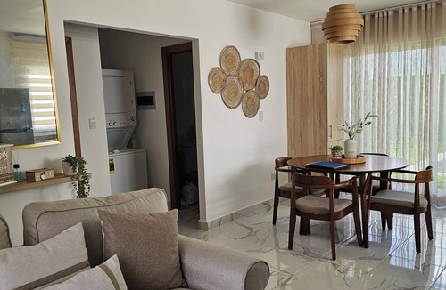 Veron House | Paradise Escape Villa 201 2br Private Pool