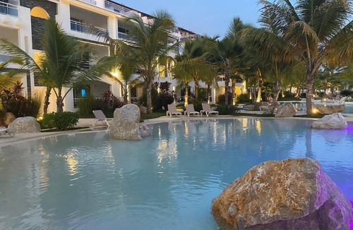 Dominicus Condo | Paradise Found - beautiful, clean, modern condo 12min walk to the beach