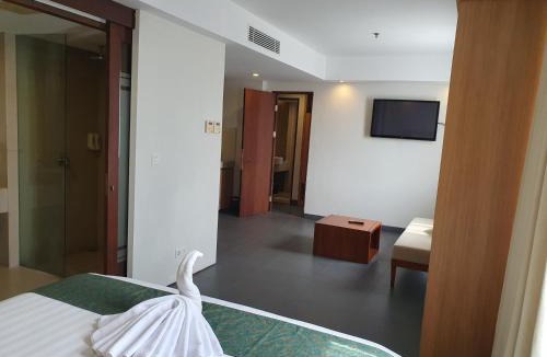 Batubelig Hotel | Paragon Hotel Seminyak