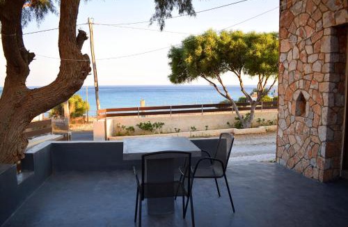 Frangokastellon House | Pasithea