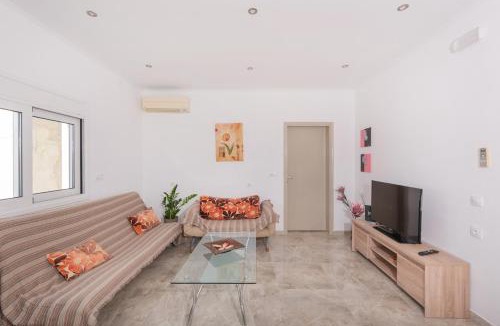 Pastida House | Pastida Olive Home