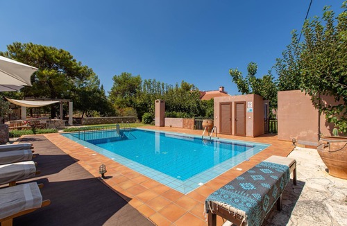 Pitharion Villa | Patitiri - Three Bedroom Villa, Sleeps 6