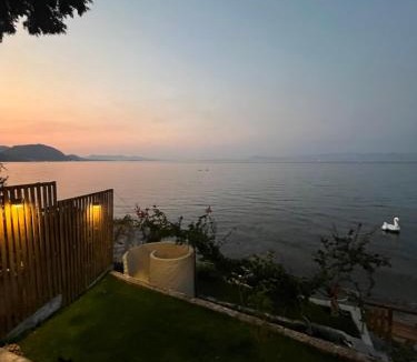 Agia Pelagia Chlomou House | Paul Seafront House