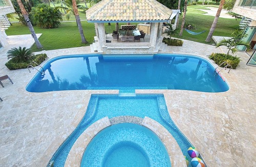 Bavaro Villa | PC 9BR Ultra Luxury Nightlife Mansion + Free Bonus