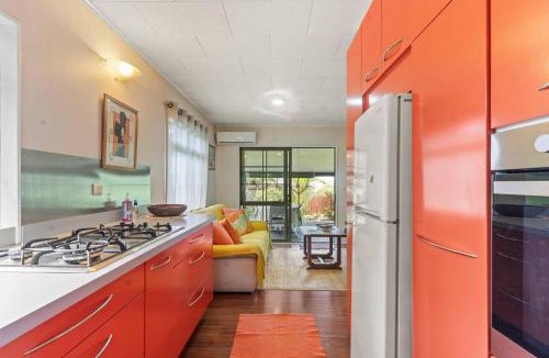 Afaahiti House | Peaceful 2BR Garden Bungalow