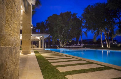El Hoyo Villa | Peaceful and fully staffed luxury villas in exclusive beach resort