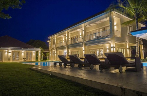 El Hoyo Villa | Peaceful and fully staffed luxury villas in exclusive beach resort