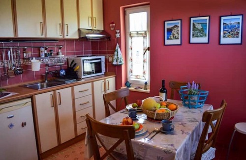 Kolymbari Apartment | Peaceful and spacious countryside apartment. MaGea Asterias