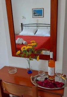 Amoudi Apartment | Pelagos Studios