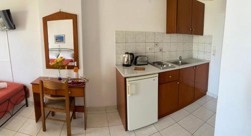 Amoudi Apartment | Pelagos Studios
