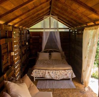 Pelekas Cabin | Pelekas Olive Grove Oasis Room No4