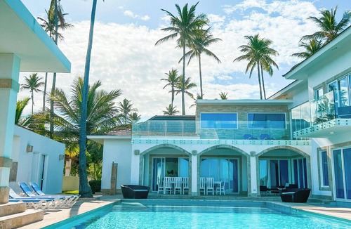 Los Brazos Villa | Peninsula Esmeralda - Larimar Villa - Place that rewards all the senses