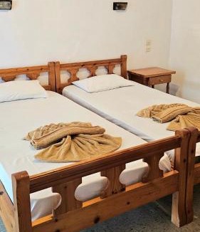 Votsi House | Pension Dimitra