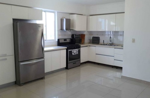 Ensanche Independencia Condo | Penthouse with Amazing Ocean View, 4 Bdrms, 4.5 Bths, Central Location - Gazcue