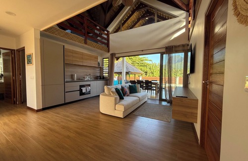 Moorea-Maiao Villa | Perfect Moorea Getaway for Families & Friends – Pool + Beach 200m