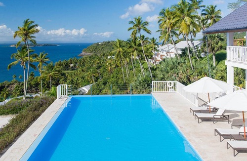 Samana Apartment | Perfect Paradise, Oceanview Samana #PRIVATEBEACH#OCEANVIEW#PARKING#STARLINK#AC
