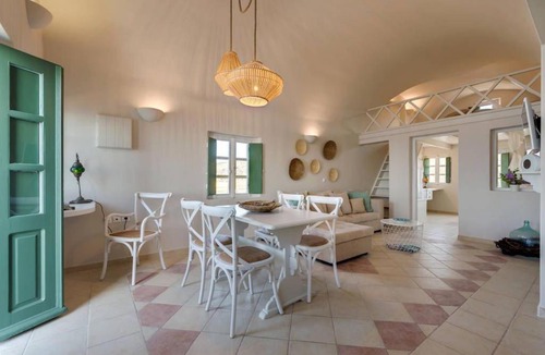 Kamari Villa | Perfect Santorini Villa 2 Bedrooms Michelangelo Beach Villa