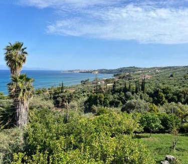 Kompi Apartment | Peroulia Bay View Maisonette