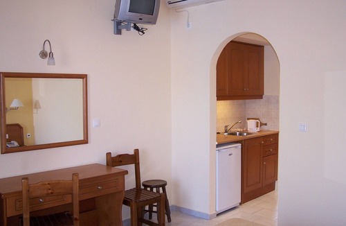 Agios Stefanos Avliotes Apartment | Perros Hotel