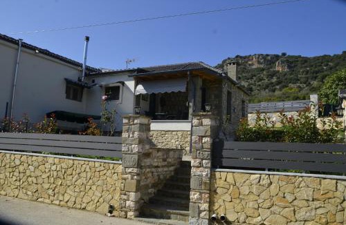 Kastritsa House | Persefoni's Home