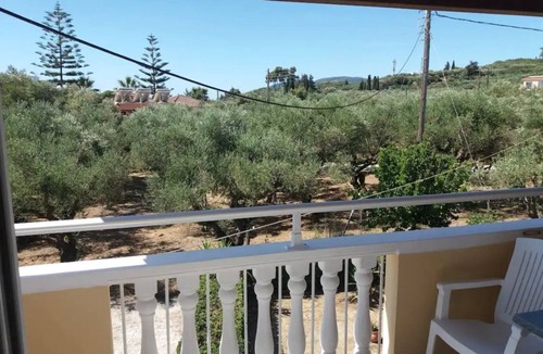 Agrilia Apartment | Pet-Friendly Studio Apartment Aquarius 3 with Balcony & Wi-Fi