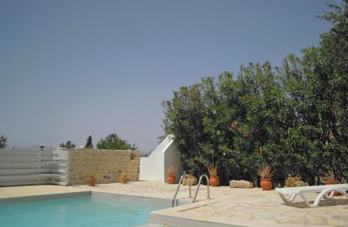 Faistos Apartment | Petaloudes