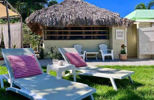 Las Galeras Apartment | PETRAKl HOMES