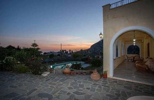 Dhrimiskos Villa | Petrinos Milos
