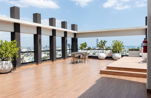 Los Prados Apartment | PH Mountain and City beautiful View 1BR