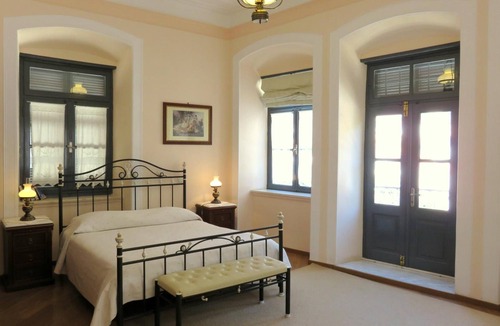 idhra Hotel | Phaedra Hotel