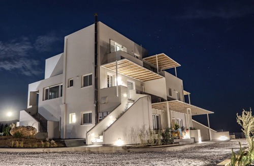 Gavrio Apartment | Pharos Apartments