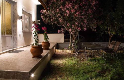 Keramoti Apartment | PHIL HOUSE