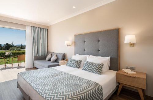 Mathes Resort | Pilot Beach Resort