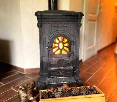 Eptalofos Apartment | Pinecone Lodge, Eptalofos River Garden Chalet