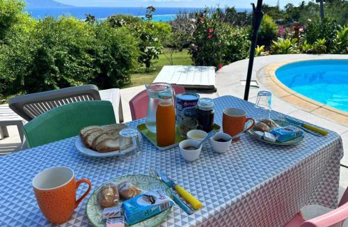 Punaauia Bed & Breakfast | Pink Bliss