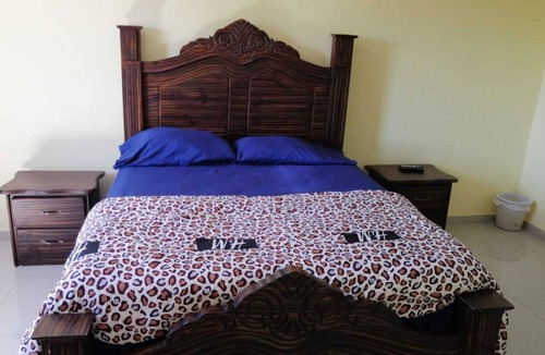Guayubin House | Piscalonga Hotel & Restaurant Cozy Family Operated